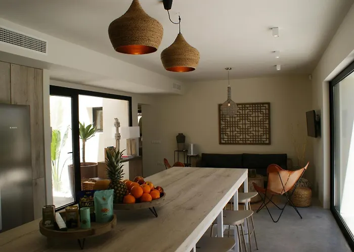 Beautiful Family In Santa Eulalia, 1035 Santa Eularia des Riu