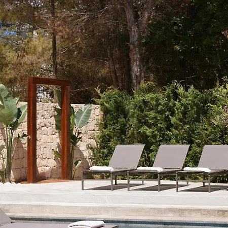 Beautiful Family In Santa Eulalia, 1035 * Santa Eularia des Riu