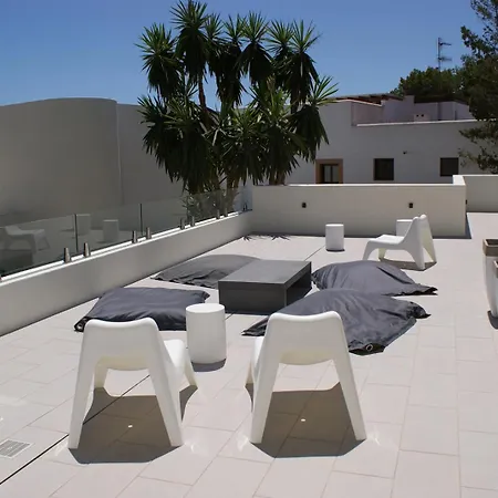 Beautiful Family In Santa Eulalia, 1035 *