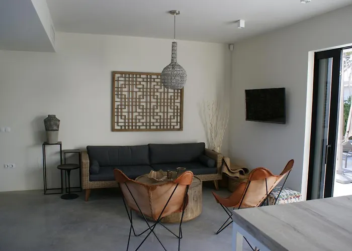 Beautiful Family In Santa Eulalia, 1035 Santa Eularia des Riu